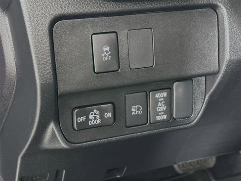 Used 2023 Toyota Tacoma TRD Off-Road image 14