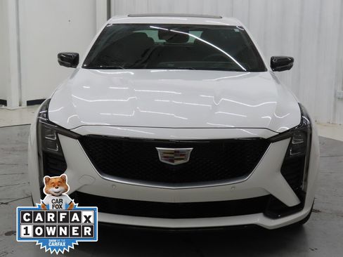 Used 2025 Cadillac CT5 V image 8