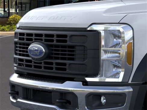 New 2026 Ford F450 XL w/ 360-Degree Camera Package image 17