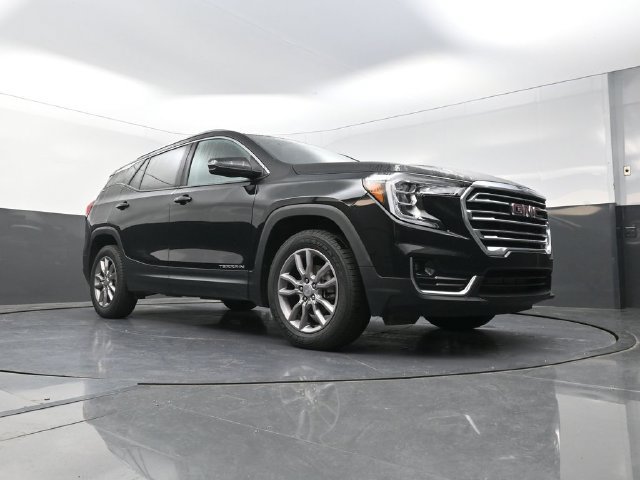 Used 2024 GMC Terrain SLT AWD/4WD image 31