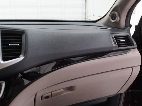 Used 2016 Honda Pilot Elite image 19