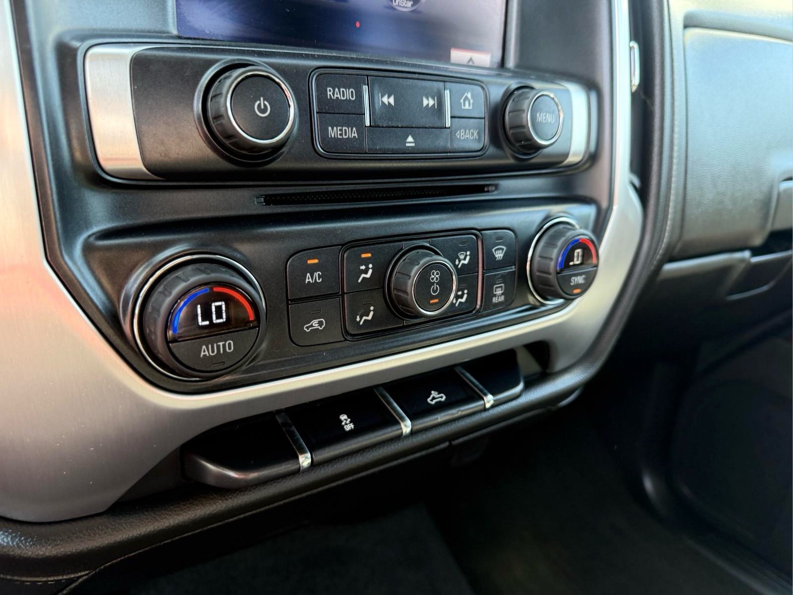 Used 2015 GMC Sierra 1500 SLE w/ SLE Value Package AWD/4WD image 23