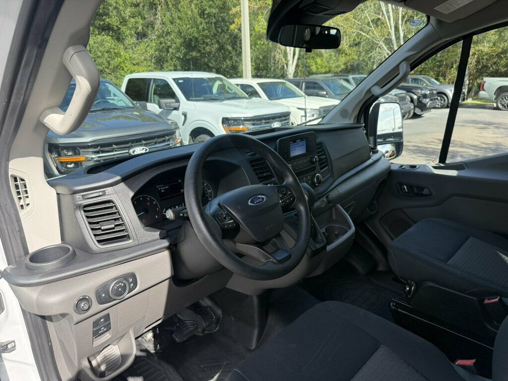 Used 2025 Ford Transit 250 Low Roof w/ Exterior Upgrade Package RWD image 3