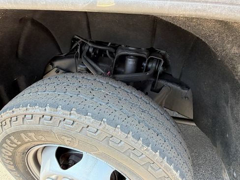 Used 2018 GMC Sierra 3500 4x4 Regular Cab w/ Sierra Convenience Package image 15