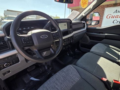 Used 2023 Ford F350 XLT image 14