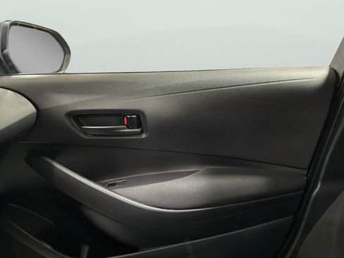 Used 2025 Toyota Corolla LE FWD image 13
