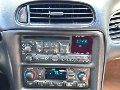 Used 2004 Chevrolet Corvette Convertible w/ Preferred Equipment Group image 24