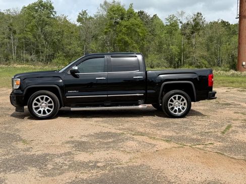 Used 2015 GMC Sierra 1500 Denali w/ Driver Alert Package image 2