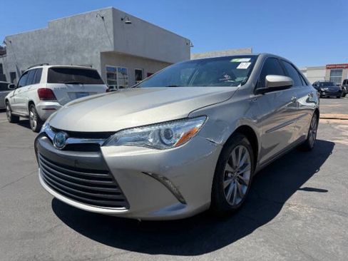 Used 2017 Toyota Camry XLE w/ Moonroof Package FWD image 7