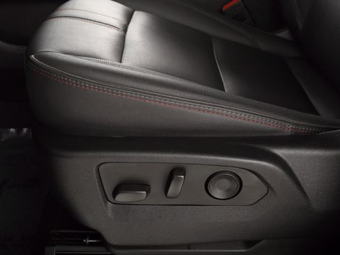 Used 2023 Chevrolet Suburban RST image 36