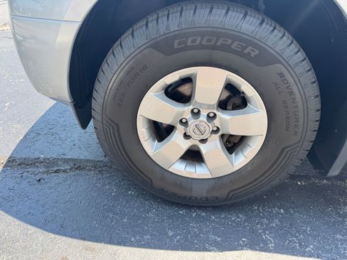 Used 2013 Nissan Frontier SV w/ SV Value Truck Pkg RWD image 32