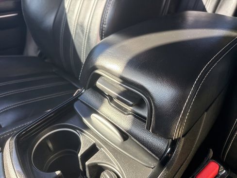 Used 2021 Chrysler 300 S image 36