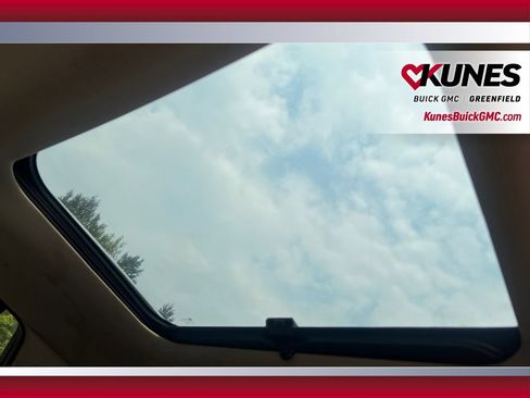 Used 2017 Buick Enclave Leather AWD/4WD image 18