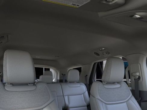 New 2026 Ford Explorer Active w/ Active Comfort Package RWD image 22