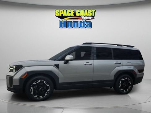 Used 2024 Hyundai Santa Fe SEL FWD image 9