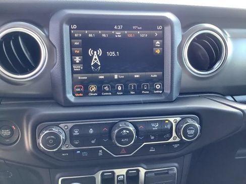 Used 2023 Jeep Wrangler Unlimited Rubicon 4xe w/ Cold Weather Group AWD/4WD image 37