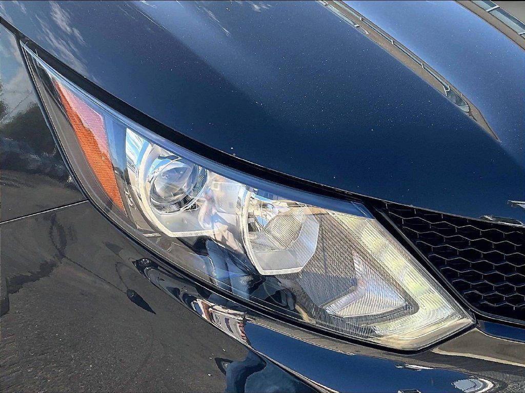 Used 2019 Nissan Rogue Sport S w/ Appearance Package AWD/4WD image 31