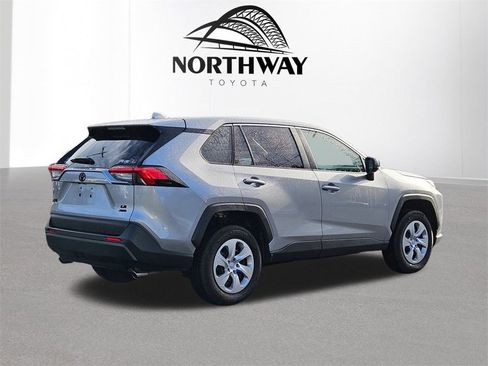 Certified 2025 Toyota RAV4 LE image 5