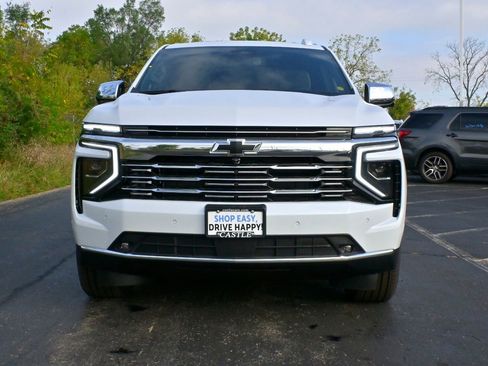 Used 2026 Chevrolet Suburban Premier w/ Sun And Tow Package image 21