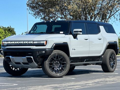 Used 2024 GMC Hummer EV 2X AWD/4WD image 8