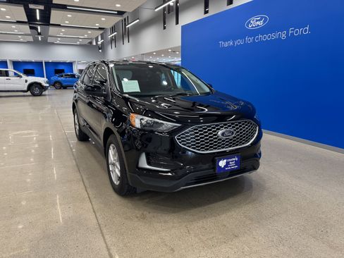 Certified 2024 Ford Edge SEL image 2