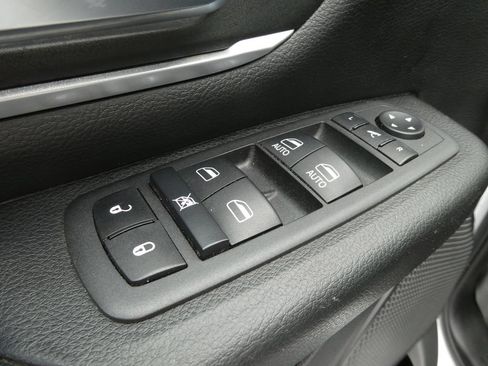 Used 2022 RAM 1500 Big Horn AWD/4WD image 24
