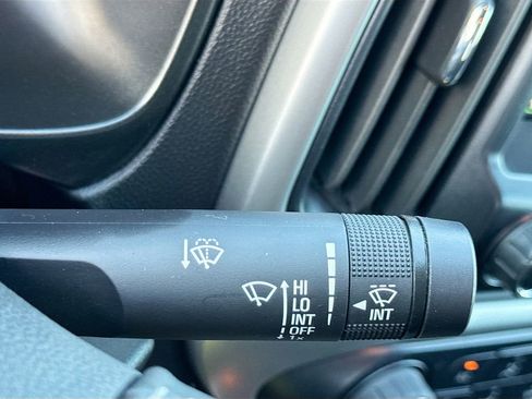 Used 2021 Chevrolet Colorado LT w/ LT Convenience Package image 15