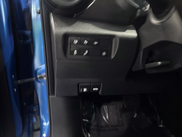 Used 2022 Nissan Kicks S FWD image 14