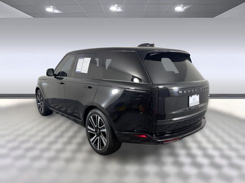 Used 2023 Land Rover Range Rover SE AWD/4WD image 3