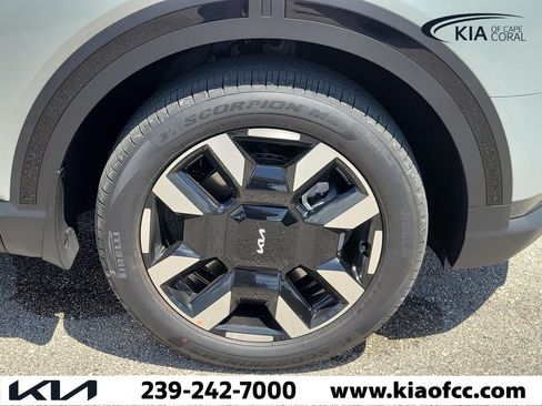 New 2027 Kia Telluride S w/ Towing Package FWD image 7