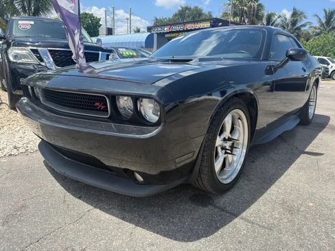 Used 2012 Dodge Challenger R/T RWD image 1