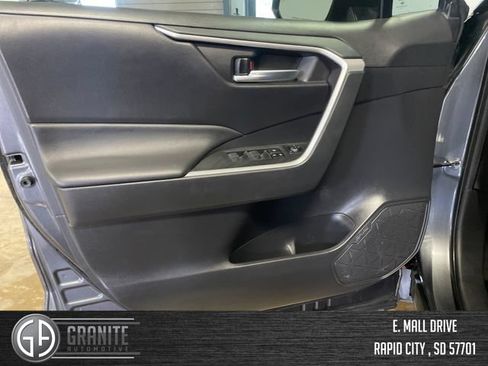 Used 2024 Toyota RAV4 XLE AWD/4WD image 12