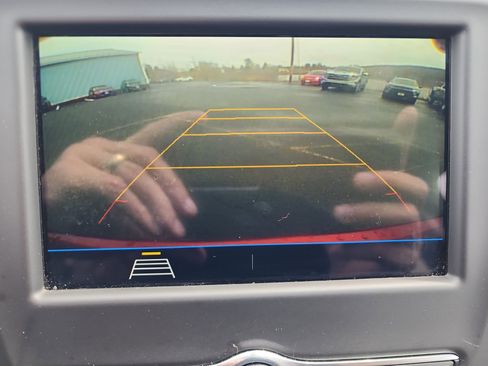 Used 2019 Chevrolet Equinox LT image 18