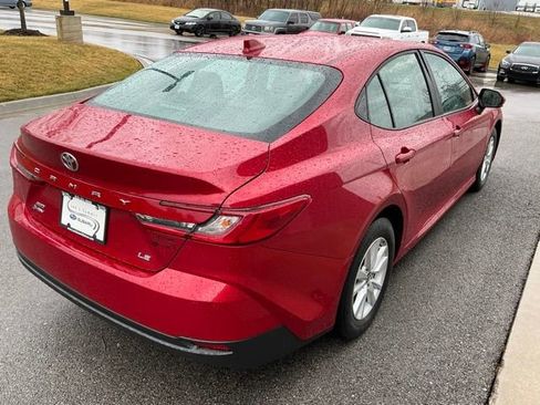 Used 2025 Toyota Camry LE image 7