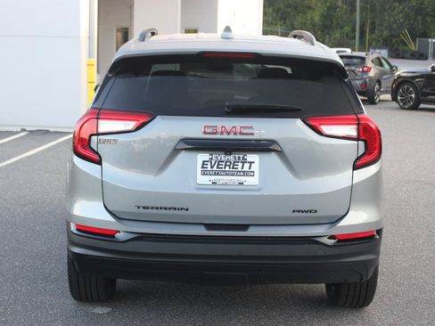 Used 2023 GMC Terrain SLE w/ Driver Convenience Package AWD/4WD image 6