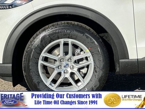 New 2026 Ford Explorer Active image 27