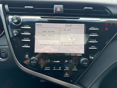 Used 2019 Toyota Camry XSE FWD image 20