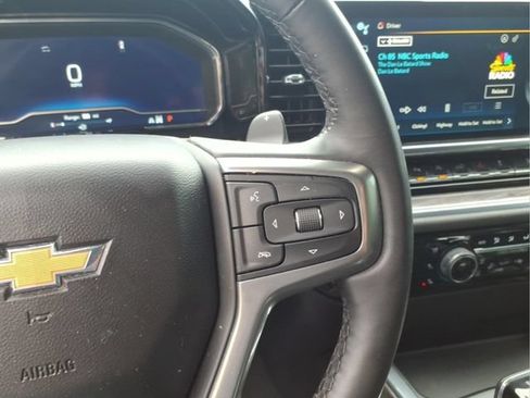 Used 2023 Chevrolet Silverado 1500 LTZ w/ LTZ Premium Package AWD/4WD image 17