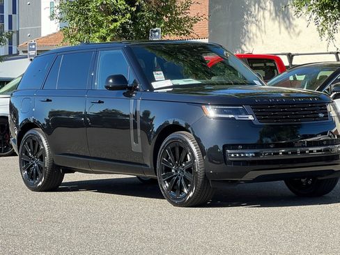 New 2026 Land Rover Range Rover Long Wheelbase SE AWD/4WD image 8