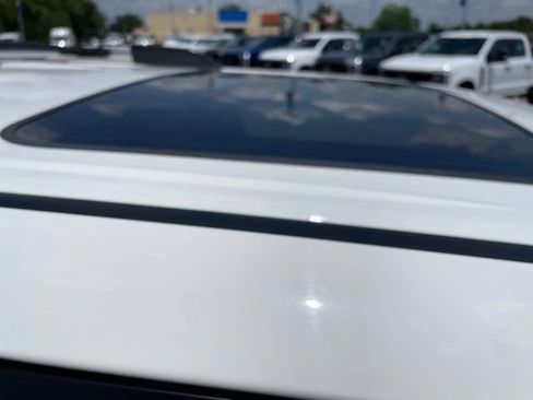Used 2022 Toyota 4Runner SR5 Premium w/ Moonroof Package AWD/4WD image 16