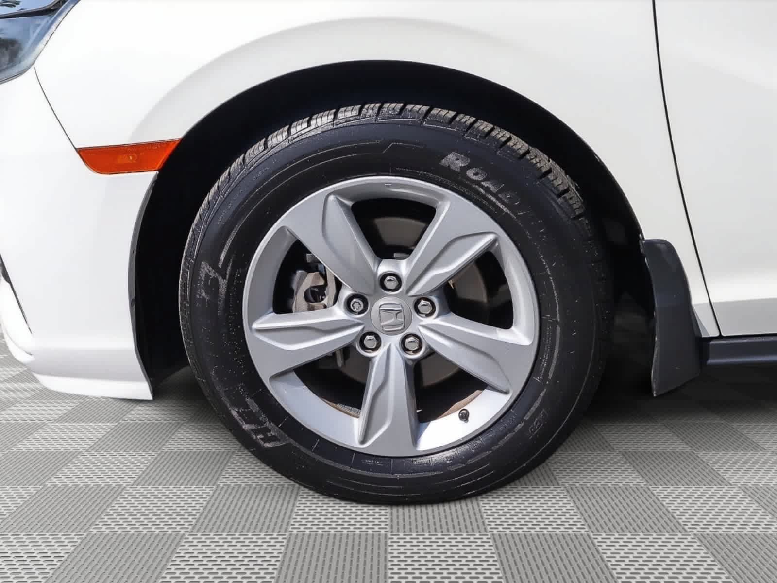 Used 2018 Honda Odyssey EX-L image 14