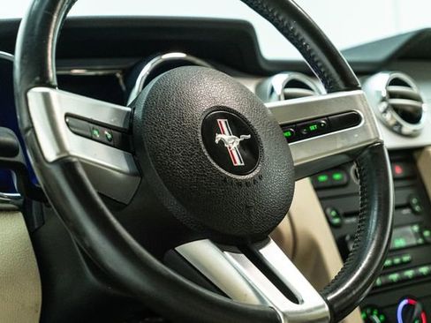 Used 2006 Ford Mustang GT Premium image 22