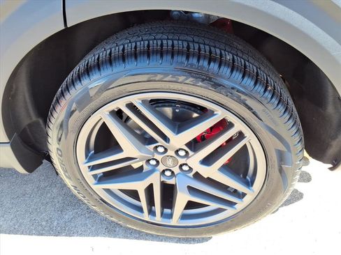 New 2026 Ford Explorer ST image 21