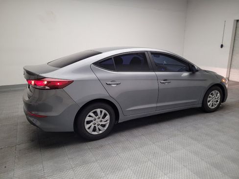 Used 2018 Hyundai Elantra SE FWD image 10