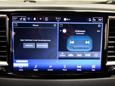 Used 2025 Chrysler Pacifica Select FWD image 24