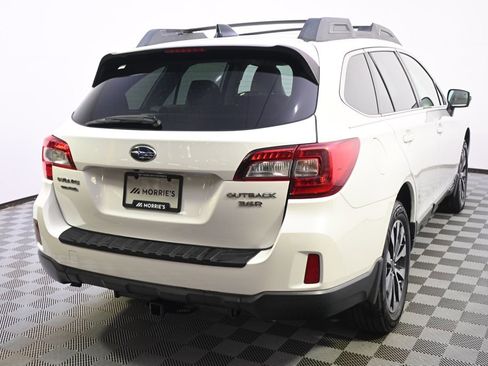 Used 2016 Subaru Outback 3.6R Limited AWD/4WD image 6