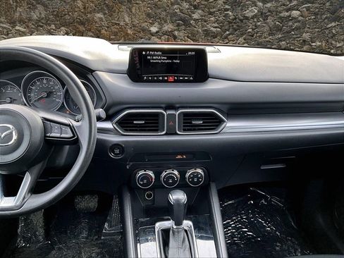 Used 2017 MAZDA CX-5 Sport image 6