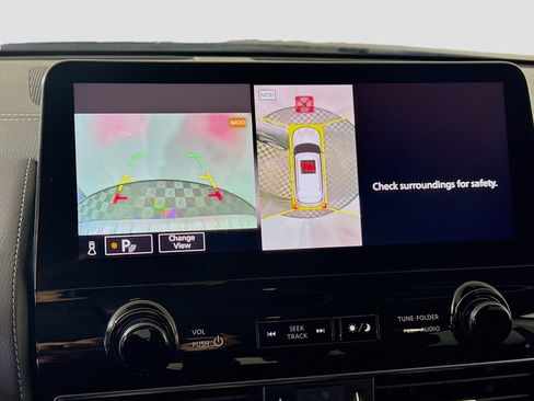 Used 2024 INFINITI QX80 Luxe image 19