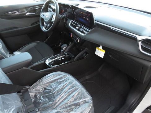New 2026 Chevrolet TrailBlazer LT w/ Convenience Package image 18