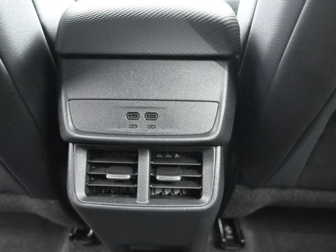 New 2026 Chevrolet Equinox LT w/ Convenience Package II FWD image 17